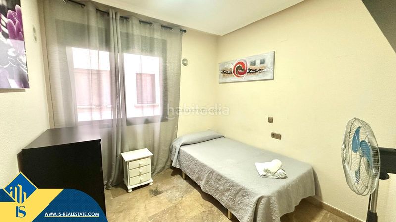 Foto ce5c7e35-1ac1-4e8d-9d8d-844fcc14012d. Pis a Puerto Deportivo Torrevieja