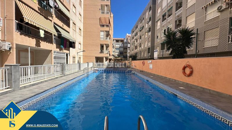Foto a869f58d-8ae3-41a5-99b6-15599d7fc7de. Àtic amb piscina a El Acequión Torrevieja