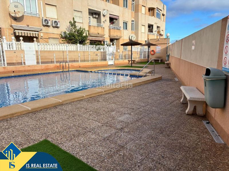 Foto a736769d-3518-4d5d-8bcc-8d6c4b49c94d. Àtic amb calefacció aparcament piscina a nueva Torrevieja Torrevieja