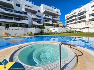 Flat in Villamartín-Las Filipinas. Apartamento con piscina comunitaria, en la provincia de alicante