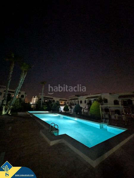Foto b85c8ec3-88e5-4ef9-834b-30ef3d88b6f6. Casa amb aparcament piscina a Parque Acuático - Sector 25 Torrevieja