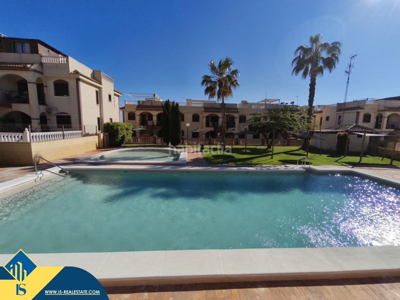 Foto bdc4e035-55d5-4248-a50d-6a55b2e87eca. Casa amb aparcament piscina a Parque Acuático - Sector 25 Torrevieja