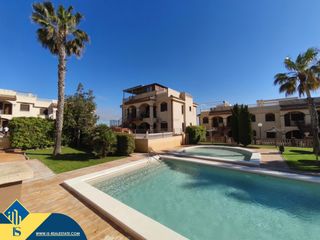 Casa a Parque Acuático - Sector 25. Casa con piscina comunitaria, en la provincia de alicante, en la