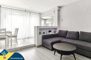 Pis a Zona Playa del Cura. Apartamento reformado con terraza, en la provincia de alicante,