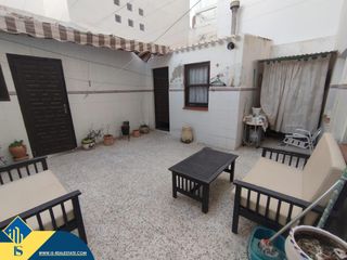 Haus in Puerto Deportivo. Casa para reformar con terraza, en la provincia de alicante, en