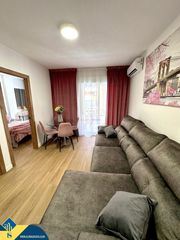 Etagenwohnung in Las Piscinas Naturales. Apartamento reformado con terraza, en la provincia de alicante,