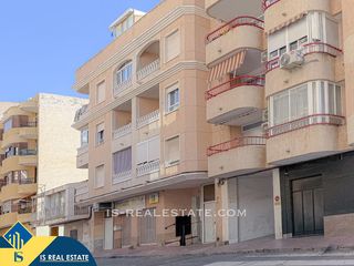 Apartament a Las Piscinas Naturales. Apartamento con terraza en venta en la provincia de alicante, to