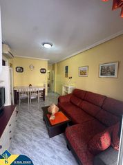 Apartamento en Centro - Muelle Pesquero. Apartamento con terraza en la provincia de alicante, en torrevie