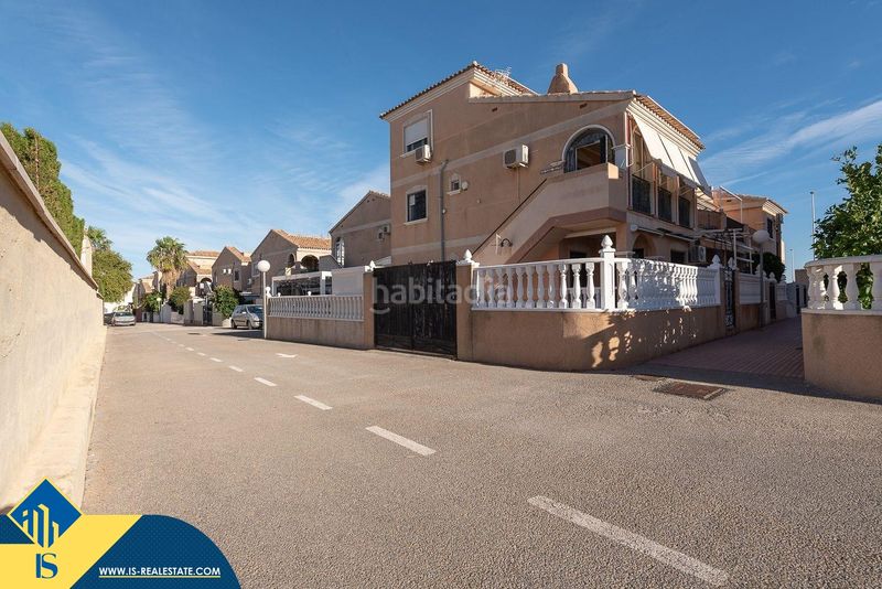 Foto 98dc9c0d-7443-4d74-a98f-3ae22ce37ad1. Casa amb aparcament a La Regia Orihuela
