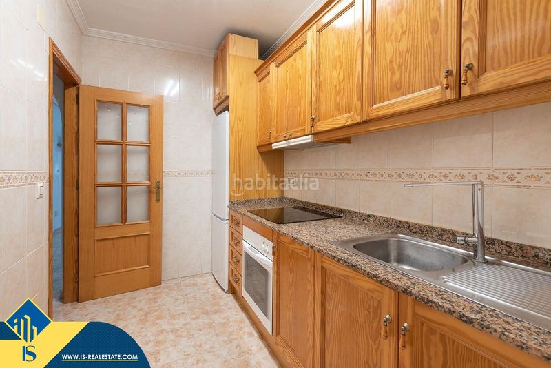 Foto d5a23ba1-87bd-4721-88c7-af9d66109dd1. Casa amb aparcament a La Regia Orihuela