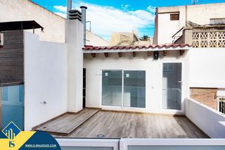 Dúplex a Casco Antiguo - Sta. Cruz - Ayuntamiento. Apartamento dúplex con terraza, en la provincia de alicante, en