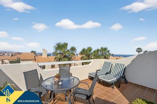 Duplex in Gran Vista-Olivo de Oro. Apartamento dúplex con piscina comunitaria, en la provincia de a