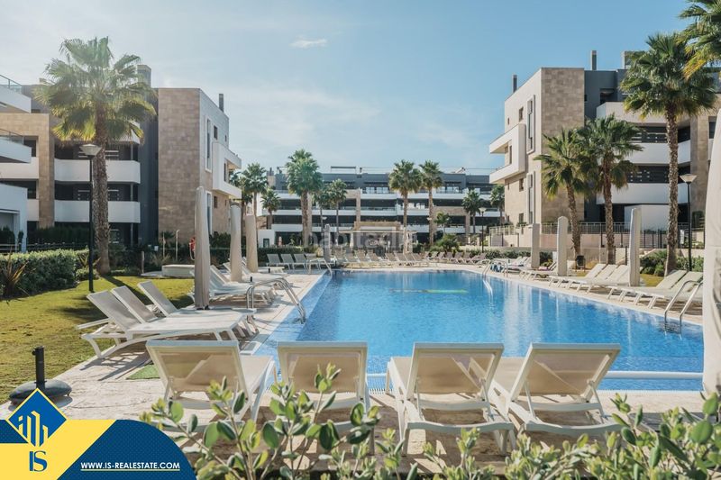 Foto 2d09c46d-f3f5-4966-a912-9c5c14e11a31. Àtic amb piscina a Playa Flamenca Orihuela