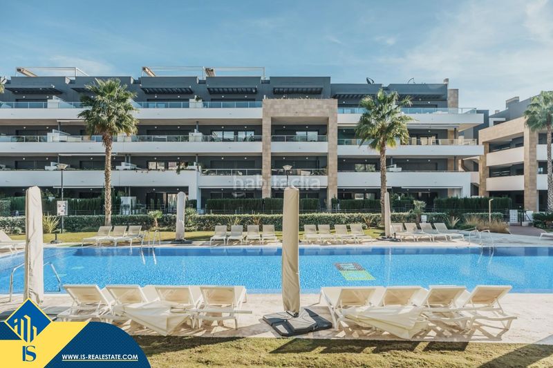 Foto 36a10156-f6c6-4b78-a8fa-e93a80710df7. Àtic amb piscina a Playa Flamenca Orihuela