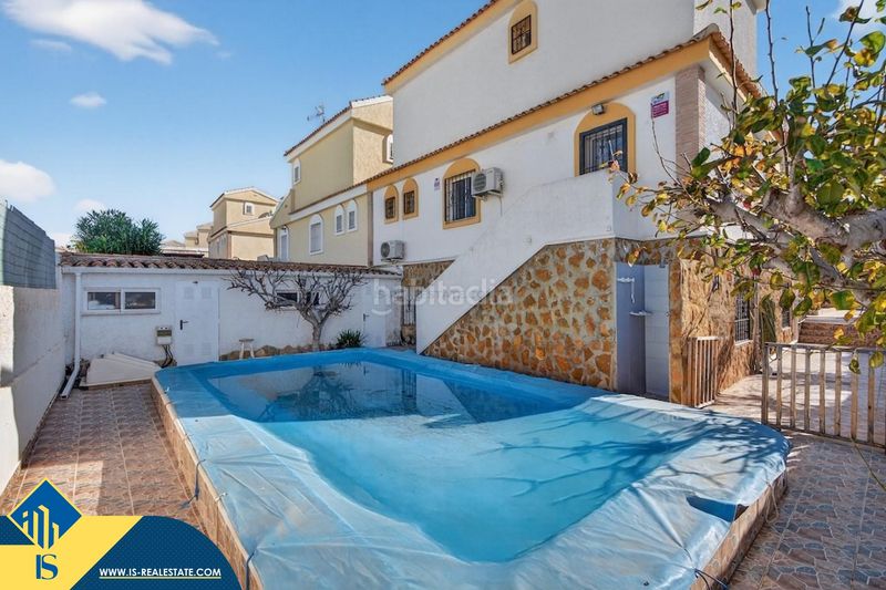 Foto 95e2d52a-d49d-4f08-89b5-b14729273d52. Xalet amb piscina a Monte y Mar Santa Pola