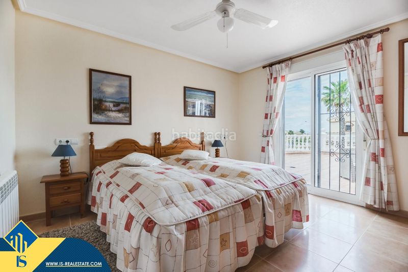Foto 1e000b53-f505-4301-a6eb-28da216096df. Chalet villa con piscina privada en la provincia de alicante, en la localidad de gran alacant. 3 dormitorios | 119 m² | a 2,5 km del mar en Santa Pola