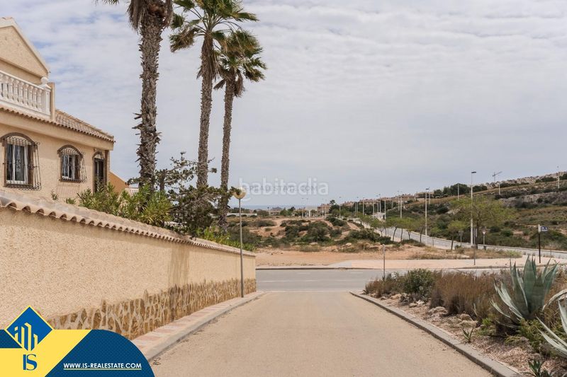 Foto 34747ec1-baf6-4b47-9251-4b868b30f5d1. Chalet villa con piscina privada en la provincia de alicante, en la localidad de gran alacant. 3 dormitorios | 119 m² | a 2,5 km del mar en Santa Pola