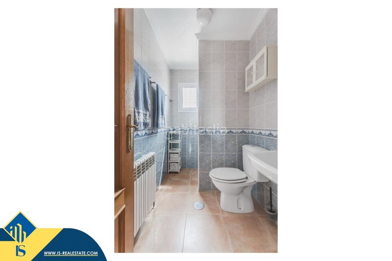Foto 5e5d2923-8767-4985-a8bb-42da925e4f15. Chalet villa con piscina privada en la provincia de alicante, en la localidad de gran alacant. 3 dormitorios | 119 m² | a 2,5 km del mar en Santa Pola