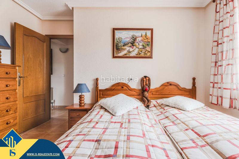 Foto ad5479ea-d20a-41af-9def-0fa00cc9ec64. Chalet villa con piscina privada en la provincia de alicante, en la localidad de gran alacant. 3 dormitorios | 119 m² | a 2,5 km del mar en Santa Pola
