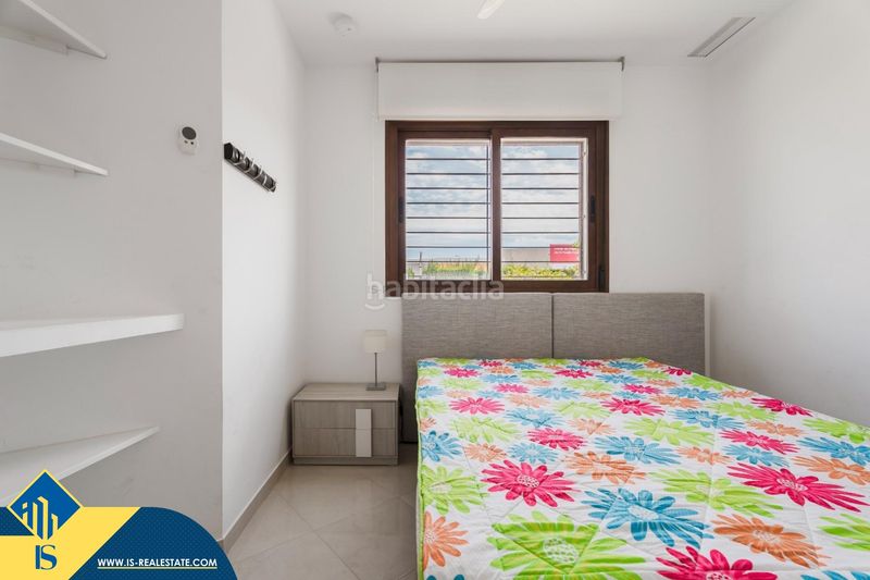 Foto ecbd02f3-c839-42ac-bdb2-17eaf02b0e0c. Casa amb piscina a La Zenia Orihuela