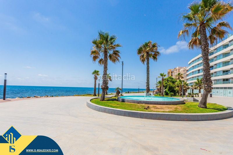 Foto d909e590-e68c-4524-b4a3-d86ab46d07d3. Pis amb piscina a Antonio Machado Torrevieja