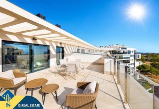 Àtic a Campoamor. Ático con piscina comunitaria, en la provincia de alicante, en l