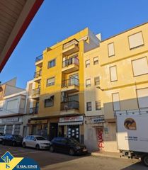 Apartamento en Puerto Deportivo. Apartamento cerca del mar, en la provincia de alicante, en la ci