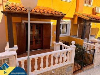 Duplex in Miramar - Torre del Moro. Apartamento dúplex reformado con terraza, en la provincia de ali