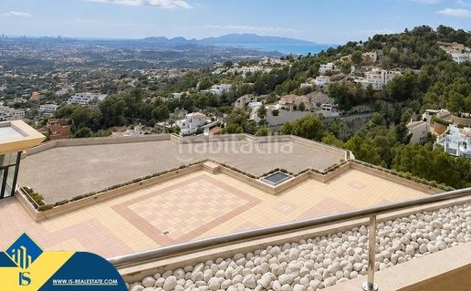 Foto 9b27d2c2-4407-429f-81b6-3f8a3ed9d4a2. Pis amb aparcament piscina a Altea hills Altea