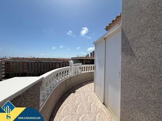 Ático en Avenida Habaneras - Curva de Palangre. Ático con terraza en la provincia de alicante, en la ciudad de t