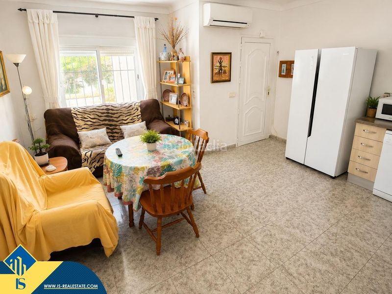 Foto 1b4d053b-2333-4d12-8b1d-dc26da8e9ed6. Casa amb aparcament a nueva Torrevieja Torrevieja