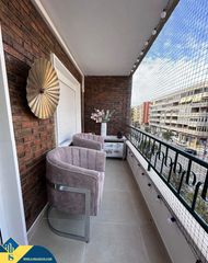 Etagenwohnung in El Acequión. Apartamento con terraza, en la provincia de alicante, en la ciud