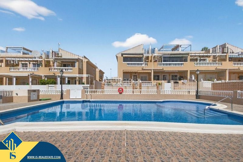 Foto 3437f9a3-183a-485f-a232-7e606833cb33. Casa amb aparcament piscina a Parque Acuático - Sector 25 Torrevieja