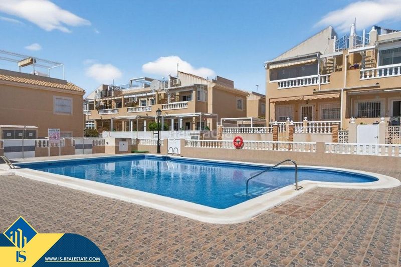 Foto 686ef756-a3d2-43bd-8aeb-38565af026a9. Casa amb aparcament piscina a Parque Acuático - Sector 25 Torrevieja