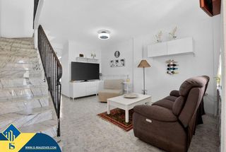 Casa a Parque Acuático - Sector 25. Casa con piscina comunitaria, en la provincia de alicante, en la