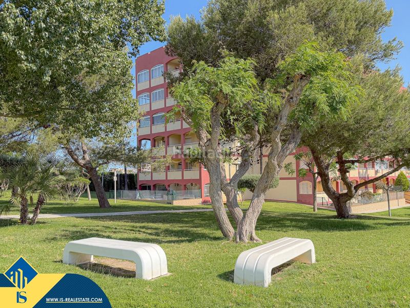 Foto b8489df5-eb9e-47aa-9467-3fed766d7a7a. Pis amb aparcament piscina a Aguas Nuevas Torrevieja