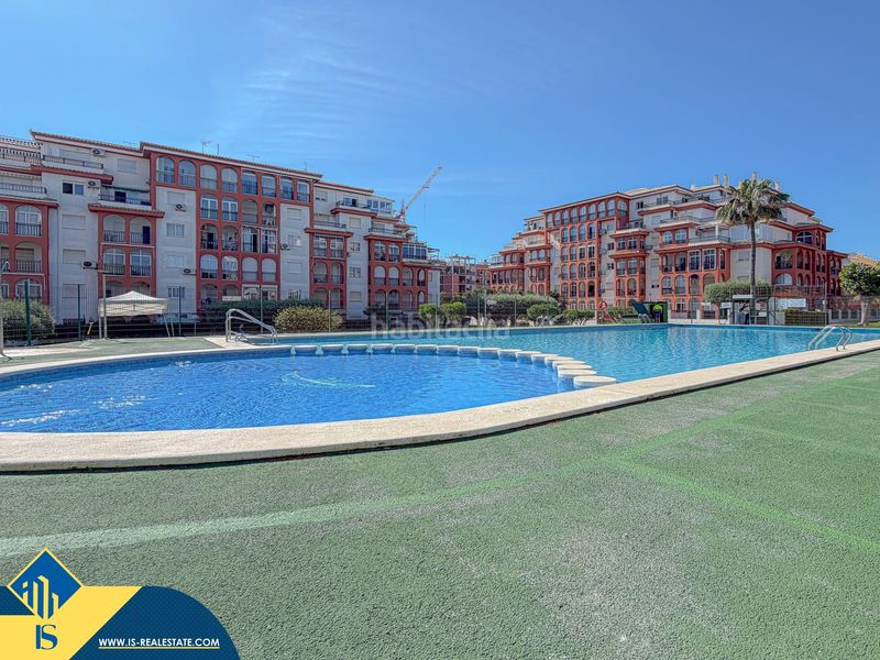 Foto c8b40cb9-0a46-466f-9ab1-b9d9bb83fdfb. Pis amb aparcament piscina a Aguas Nuevas Torrevieja