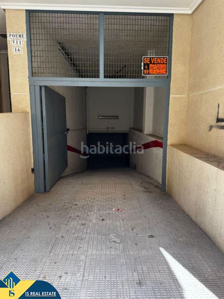 Foto 25b81824-818c-4597-8f66-7c1f0d015850. Aparcament cotxe a Zona Playa de los Locos Torrevieja