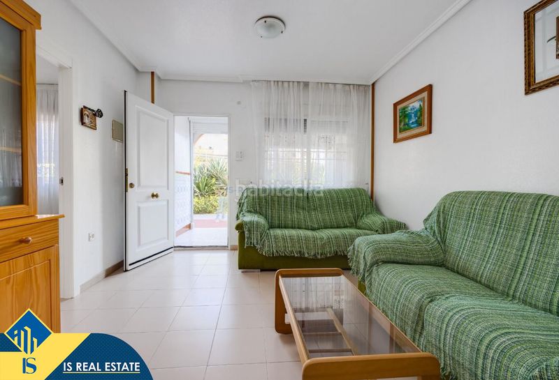 Foto 986261b1-2a23-47f3-ab1d-dd9f272821e4. Casa amb calefacció piscina a Playa de los Náufragos Torrevieja