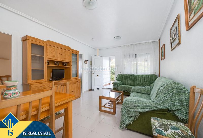 Foto a31f4a47-250b-4bf3-a269-e2133a607541. Casa amb calefacció piscina a Playa de los Náufragos Torrevieja