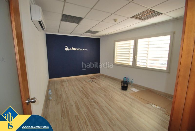 Foto bbb08cdf-2b6c-4cef-95db-fd7dfb38ee9a. Edificio in Centro - Muelle Pesquero Torrevieja