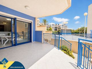 Pis a Aguamarina. Apartamento con terraza en la provincia de alicante, en orihuela