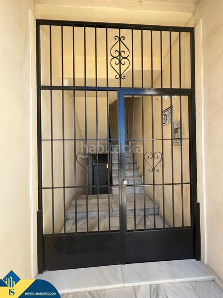 Foto dd0e3bc8-0693-496f-9fa6-a6fce64e26d0. Àtic amb aparcament piscina a Zona los Frutales Torrevieja