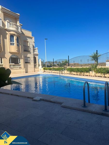 Foto deb68646-d9e5-4943-8188-4ee91042b989. Àtic amb aparcament piscina a Zona los Frutales Torrevieja