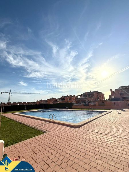 Foto b9292ef8-8c34-4257-8bd6-9e60196df247. Àtic amb piscina a Aguas Nuevas Torrevieja