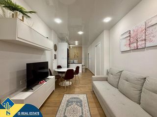 Studio in Zona Playa del Cura. Estudio reformado con balcón, en la provincia de alicante, en la