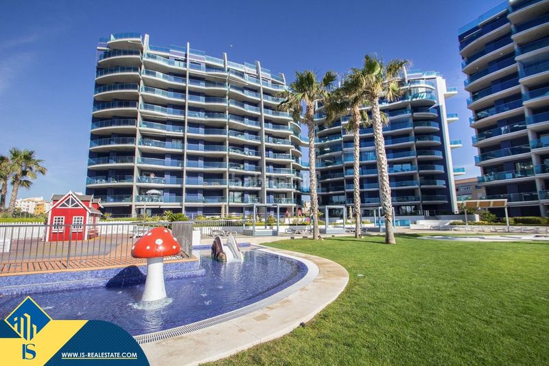 Foto 7e5e2fd5-071f-4dd3-b97b-9ced967cc758. Àtic amb aparcament piscina a Punta Prima Torrevieja