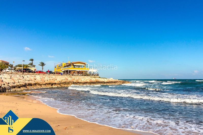 Foto b3b2df6c-ecce-4660-8865-7340ccb03698. Àtic amb aparcament piscina a Punta Prima Torrevieja