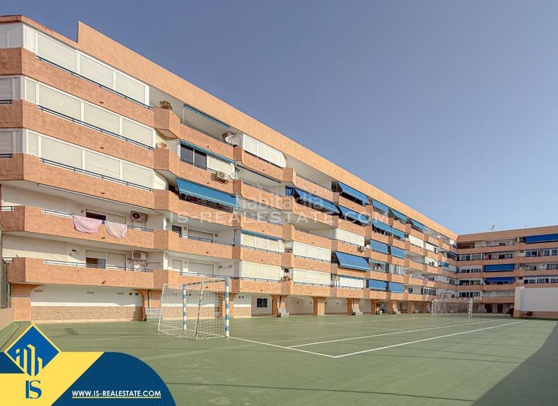 Foto 530c37e0-62fc-46cd-ab01-3904a148604e. Àtic amb calefacció piscina a El Acequión Torrevieja