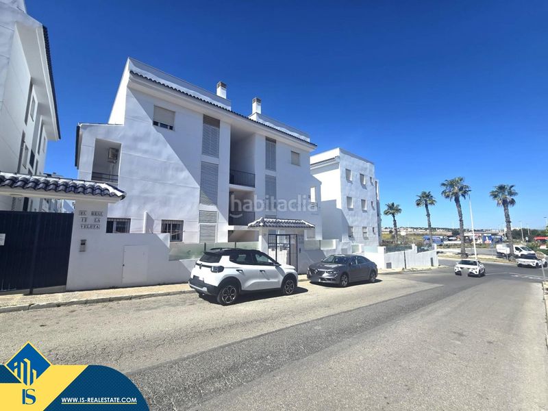 Foto 40c33e1f-bab5-4277-a615-369940743c64. Àtic amb aparcament piscina a La Veleta Torrevieja